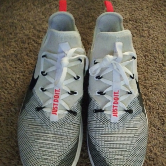 nike women's size 13 shoes